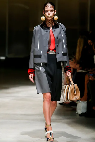 Look 2